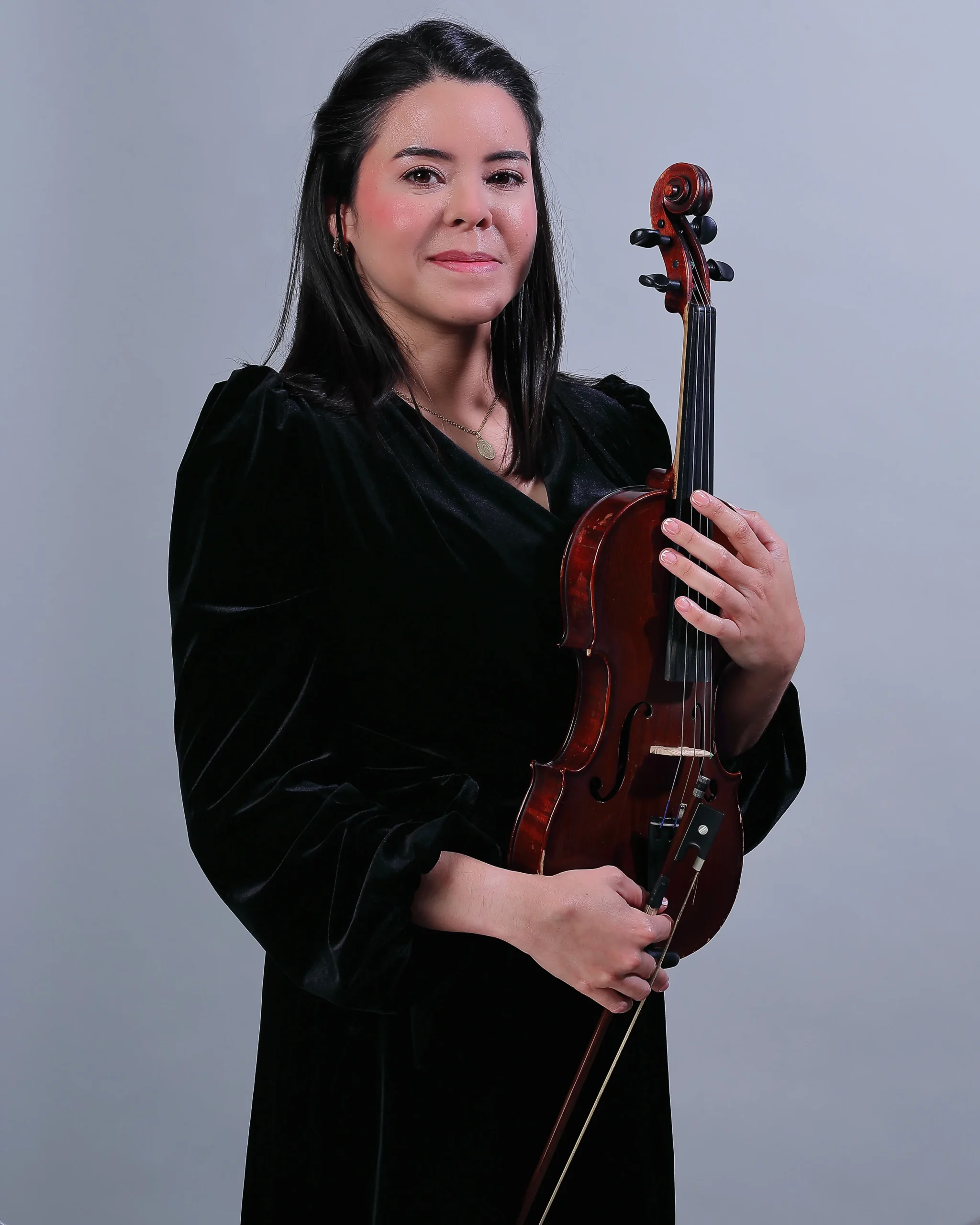 Marielianny Barreto Profesora The Nucleus Orchestral Program. Programa de Orquesta Infantil y Juvenil en Miami - Florida y Texas. Inspirado en el Sistema Nacional de Orquestas de Venezuela.